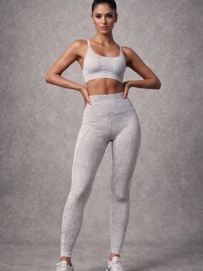 Avocado Los Angeles High Waisted Moto Yoga leggings